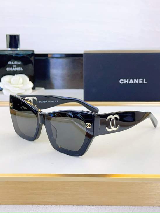 Picture of Chanel Sunglasses _SKUfw80048833fw